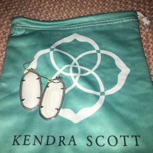 Silver& White Elle Statement Kendra Earings& Bag